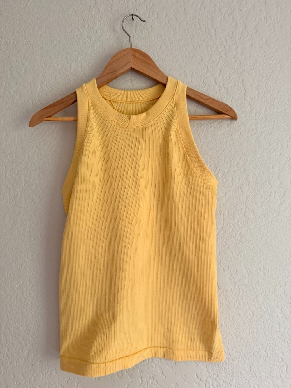 Athleta tank size S